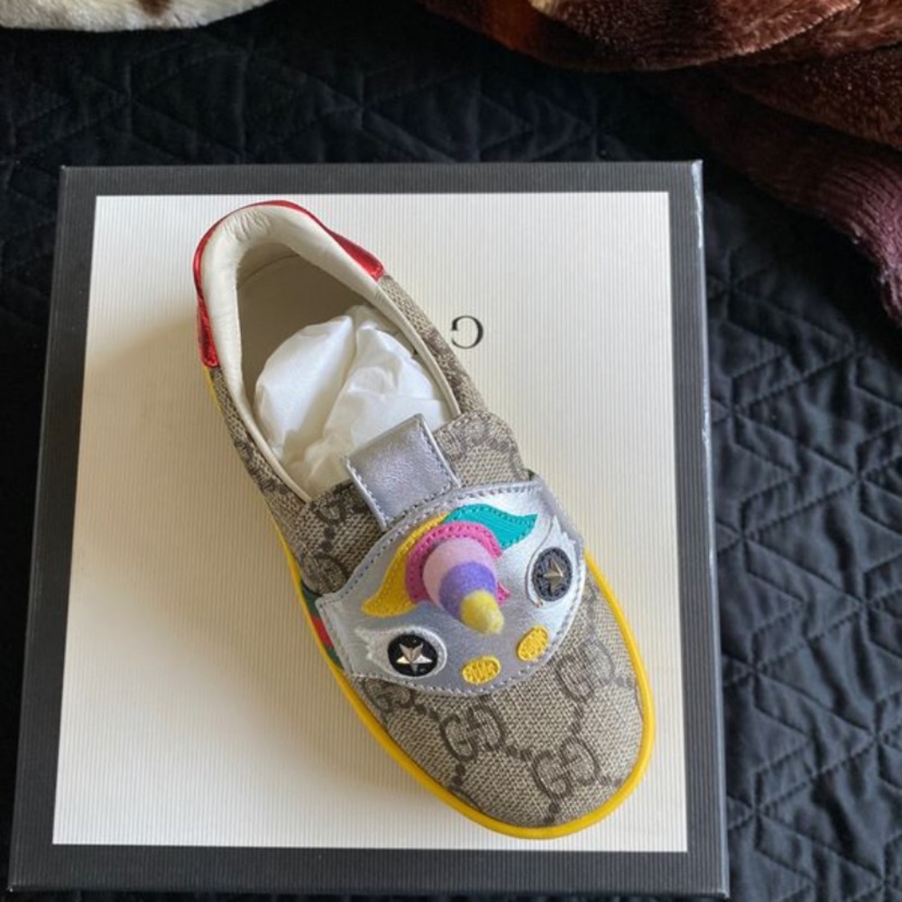 Gucci girl sneaker